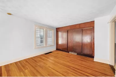 31 Orchard St, Medford, MA 02155 - Photo 9