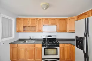 12 Manor Ct, Springfield, MA 01118 - Photo 5