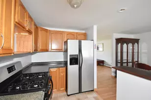 12 Manor Ct, Springfield, MA 01118 - Photo 3