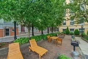 350 W 4th, Boston, MA 02127 - Photo 19