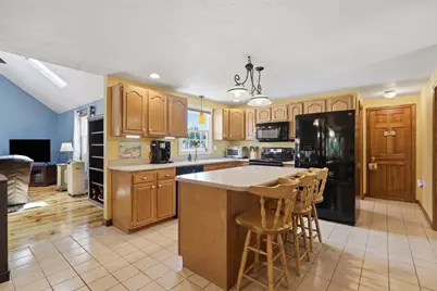 95 McCracken Road, Millbury, MA 01527 - Photo 5