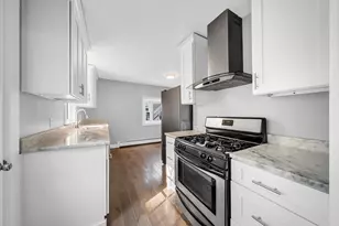 2 California Ln, Amesbury, MA 01913 - Photo 3