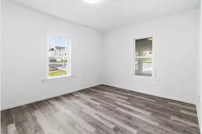 43 Orient St #1, Worcester, MA 01604 - Photo 5