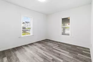 43 Orient St, Worcester, MA 01604 - Photo 5