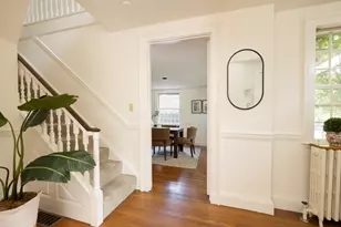 19 Gray Gardens E, Cambridge, MA 02138 - Photo 5