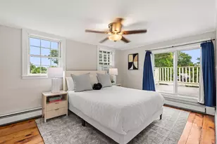 13 Linden St, Marblehead, MA 01945 - Photo 11