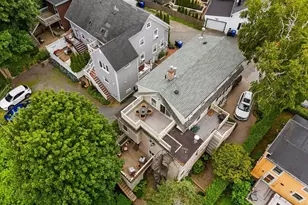 13 Linden St, Marblehead, MA 01945 - Photo 17