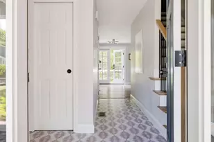 9 Waverly Dr, Andover, MA 01810 - Photo 3