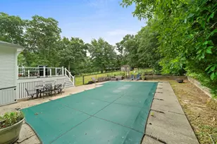 273 Highland St, Stoughton, MA 02072 - Photo 27