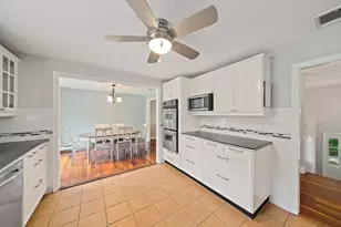 273 Highland St, Stoughton, MA 02072 - Photo 3