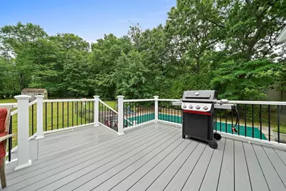 273 Highland St, Stoughton, MA 02072 - Photo 25