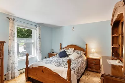8 Pershing St, Worcester, MA 01606 - Photo 15