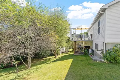 8 Pershing St, Worcester, MA 01606 - Photo 25