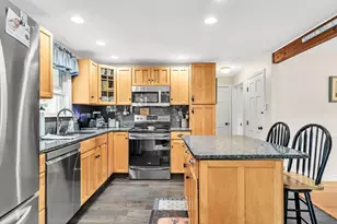 4 Roch Cir, Brockton, MA 02301 - Photo 17
