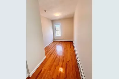 8 Fair Street #4, Gloucester, MA 01930 - Photo 5