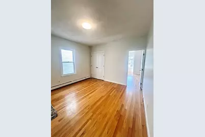 8 Fair Street #4, Gloucester, MA 01930 - Photo 3