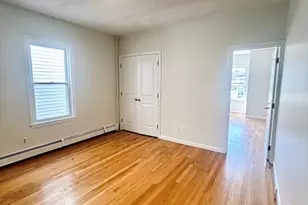 8 Fair St, Gloucester, MA 01930 - Photo 3