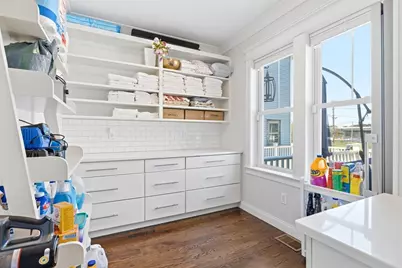 30 Port Norfolk St, Boston, MA 02122 - Photo 13