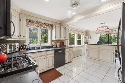 125 Jaffrey St, Weymouth, MA 02188 - Photo 5