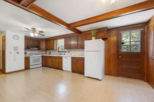 96 Converse Ln, Melrose, MA 02176 - Photo 7