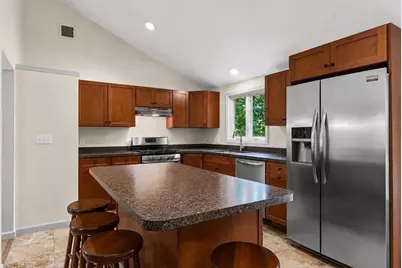 166 School St, Rehoboth, MA 02769 - Photo 3
