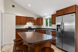 166 School St, Rehoboth, MA 02769 - Photo 3