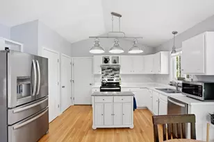 10 Dana Ct, Plymouth, MA 02360 - Photo 9