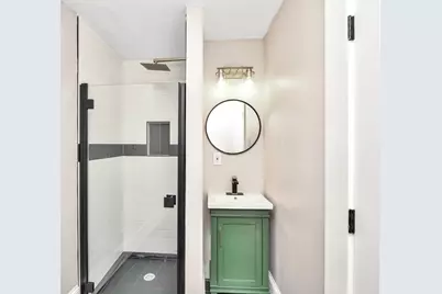 16 Carson St #1, Boston, MA 02125 - Photo 3