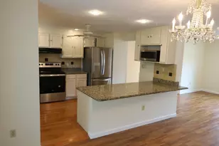 42 Wheatland St, Burlington, MA 01803 - Photo 9