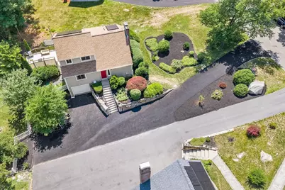 7 Sherborne Cir, Ashland, MA 01721 - Photo 3