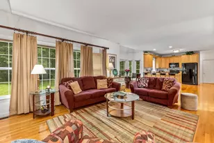 19 Burnham Ct, Stoughton, MA 02072 - Photo 9