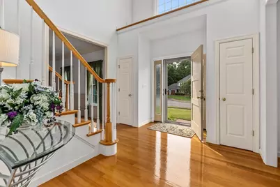 19 Burnham Ct, Stoughton, MA 02072 - Photo 3