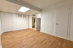 1683 Beacon St, Brookline, MA 02445 - Photo 5