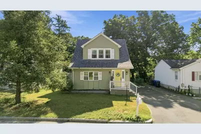 87 Lakevilla Ave, Springfield, MA 01109 - Photo 1