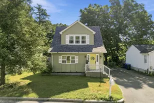 87 Lakevilla Ave, Springfield, MA 01109 - Photo 1