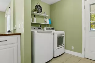 87 Lakevilla Ave, Springfield, MA 01109 - Photo 21