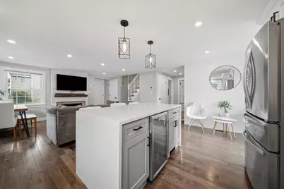 2 Chapman Ave, Wilmington, MA 01887 - Photo 3