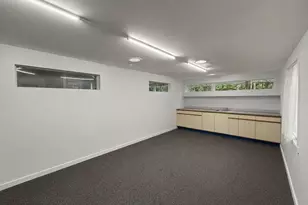 690 Taunton Ave, Seekonk, MA 02771 - Photo 9
