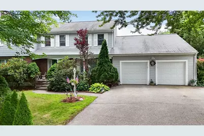16 Hill St, Shrewsbury, MA 01545 - Photo 1