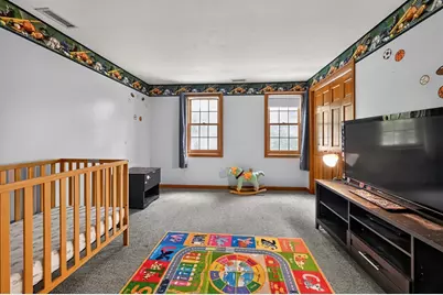 16 Hill St, Shrewsbury, MA 01545 - Photo 21