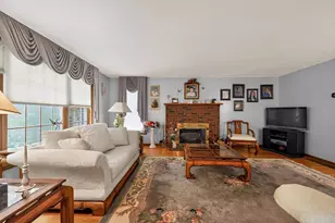 16 Hill St, Shrewsbury, MA 01545 - Photo 13