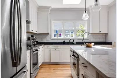 9 Ellingwood Cir, Framingham, MA 01701 - Photo 13