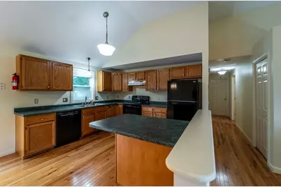 110 Glendale St, Worcester, MA 01602 - Photo 13