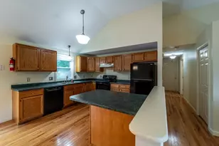 110 Glendale St, Worcester, MA 01602 - Photo 13