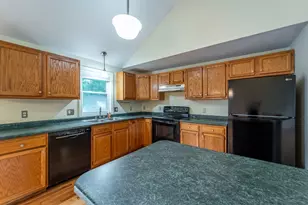 110 Glendale St, Worcester, MA 01602 - Photo 17