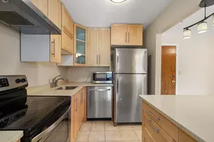 655 Saw Mill Brook Prkwy, Newton, MA 02459 - Photo 5