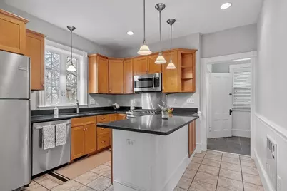 270 Poplar Street, Boston, MA 02131 - Photo 13