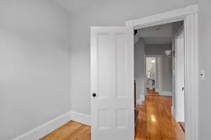 270 Poplar St, Boston, MA 02131 - Photo 25