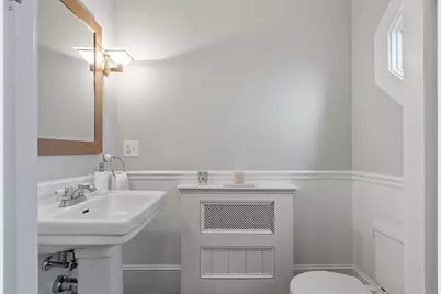 270 Poplar Street, Boston, MA 02131 - Photo 17