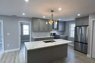 36 Center St, Andover, MA 01810 - Photo 3